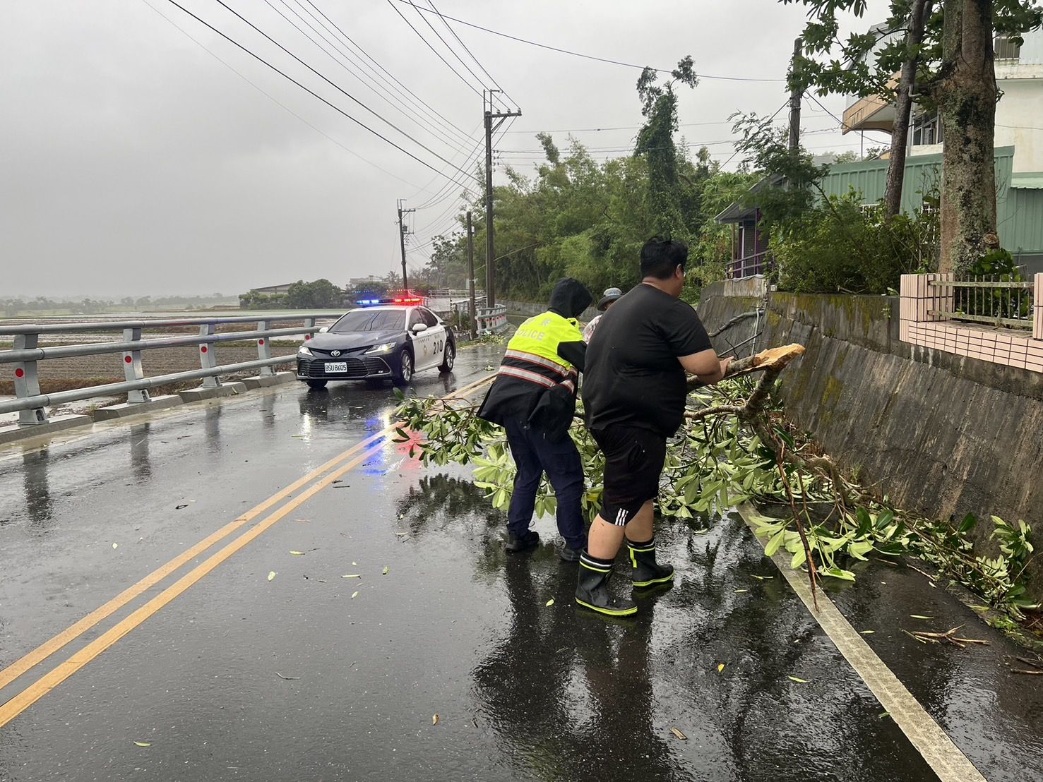 強颱,凱米颱風,關警嚴陣以待,維護交安