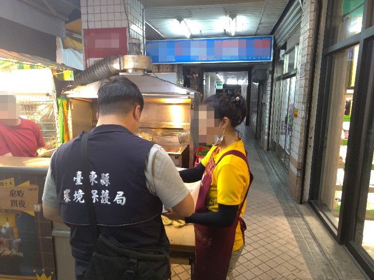 營造無油煙用餐環境 臺東縣府呼籲餐飲業落實油煙防制  維護環境空氣品質