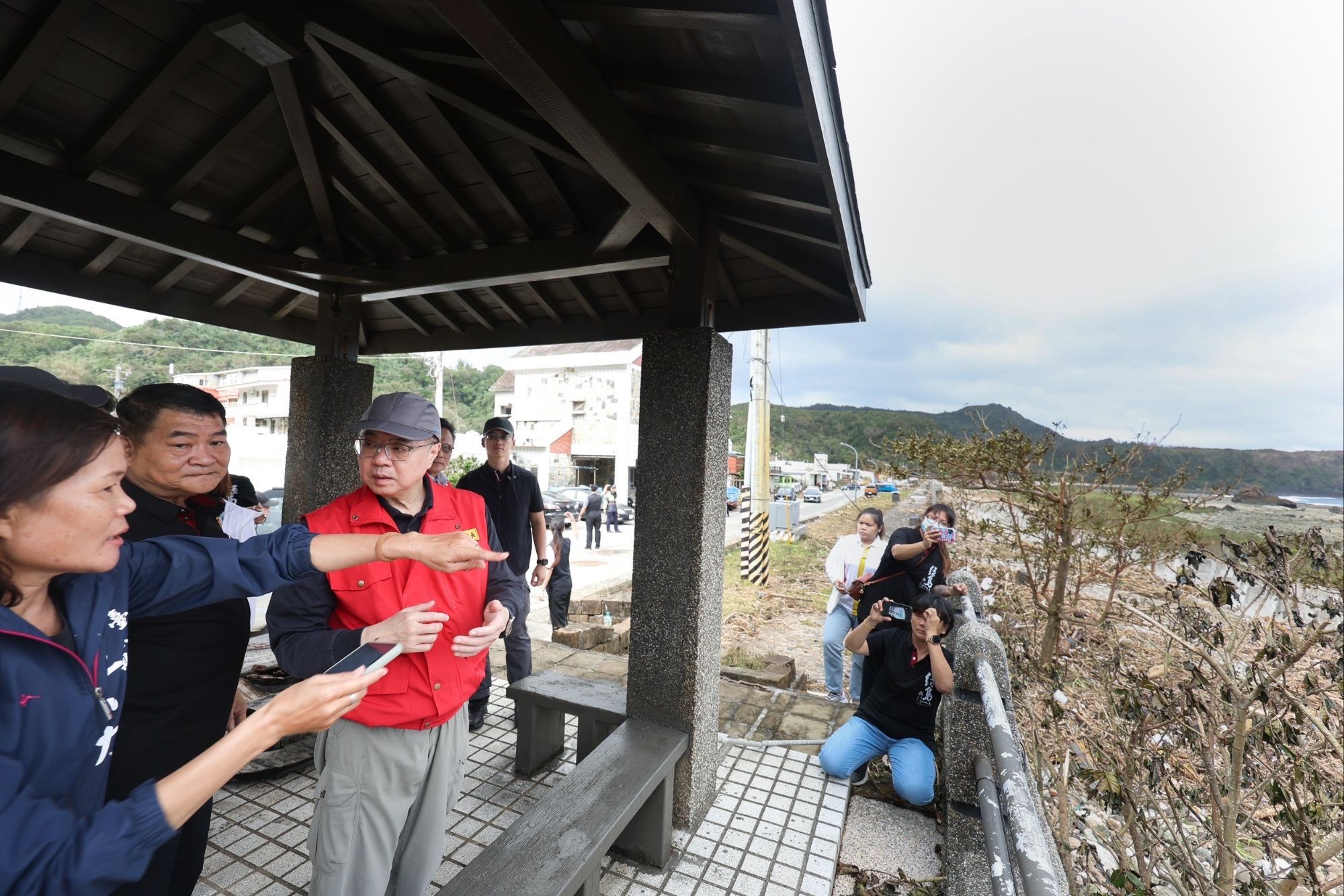 卓揆赴綠島視察康芮颱風災後復原 指示覈實補助復建經費、提升當地安全韌性 實現國際觀光島目標