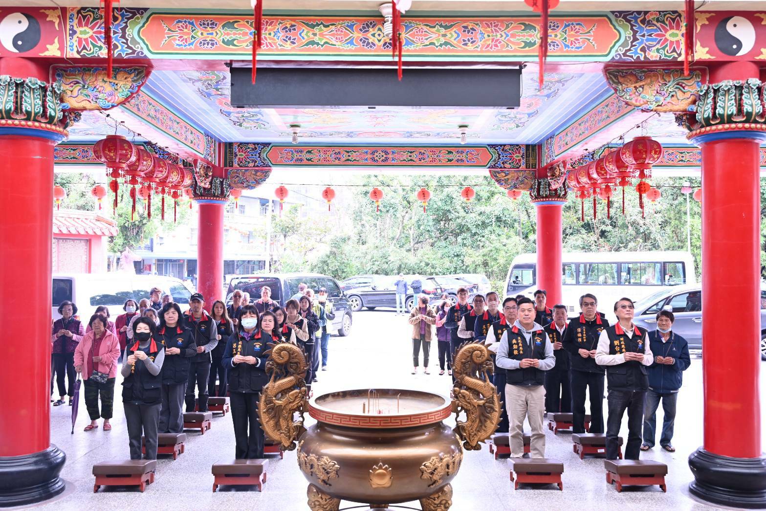 花蓮縣長徐榛蔚率縣府參拜秀林 新城各宮廟 為花蓮祈福 祈求風調雨順